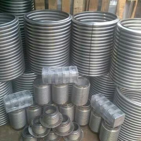 FLEXIBLE HOSE STAINLESS 304 AND 316